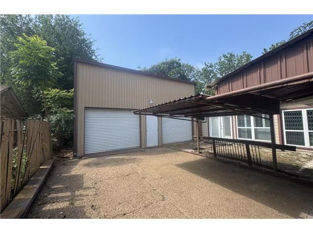 2204 Edison Dr photo