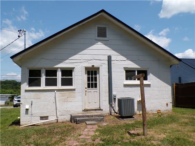 1129 Forest St photo