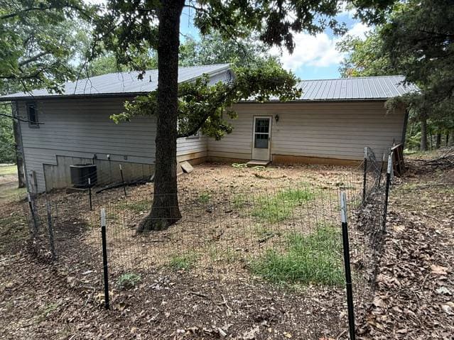 200 Wagonwheel Dr photo
