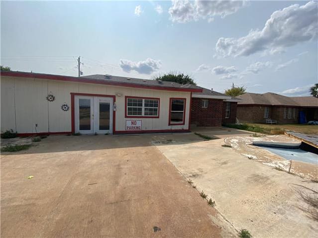 346 Falcon Blvd photo