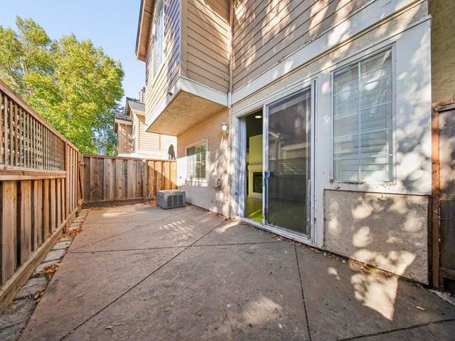 97 Manchester Dr photo