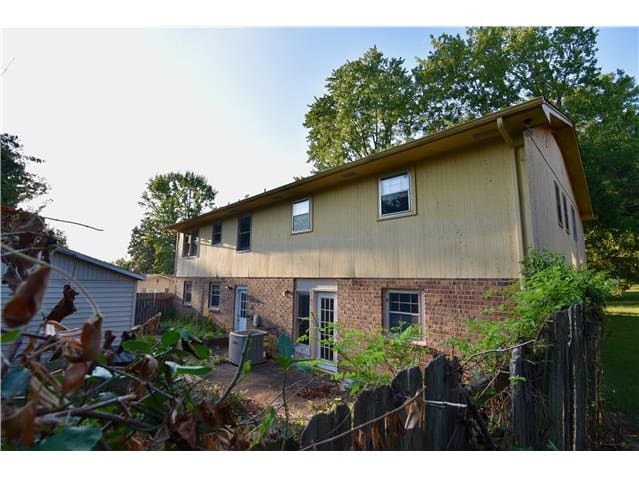 2606 Guenevere Ave SE photo