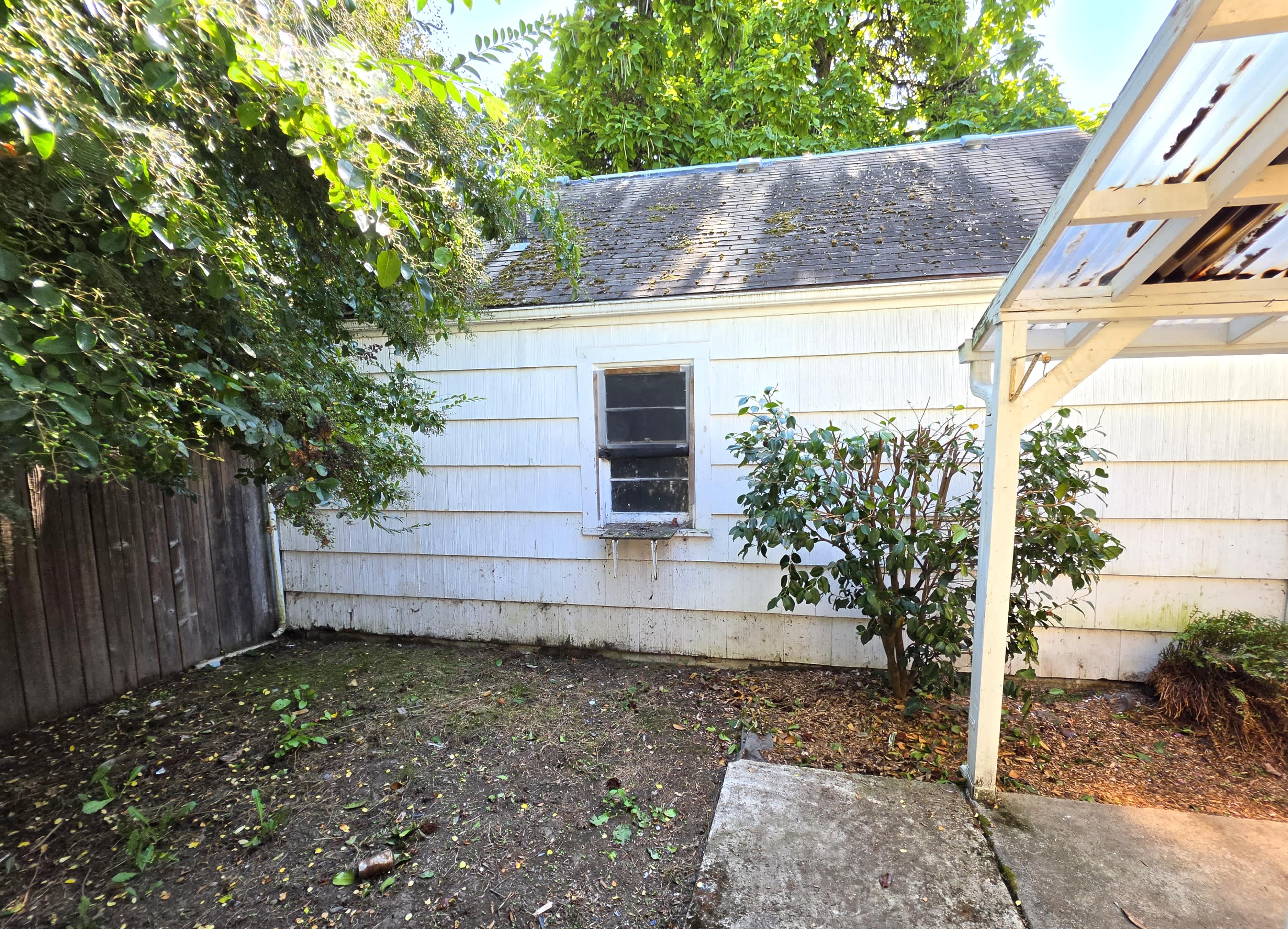 512 S Howard St photo