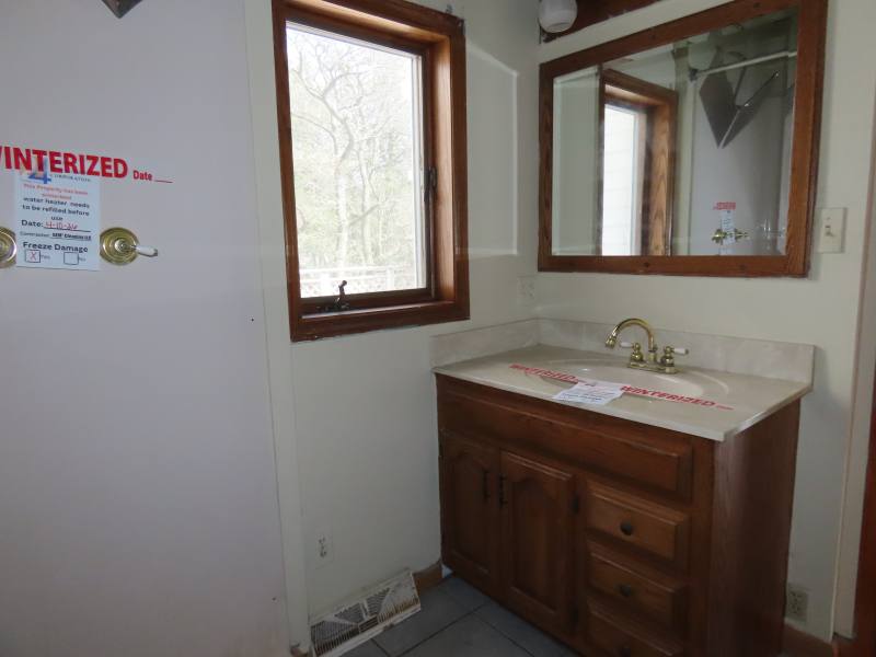 305 W 100 S photo