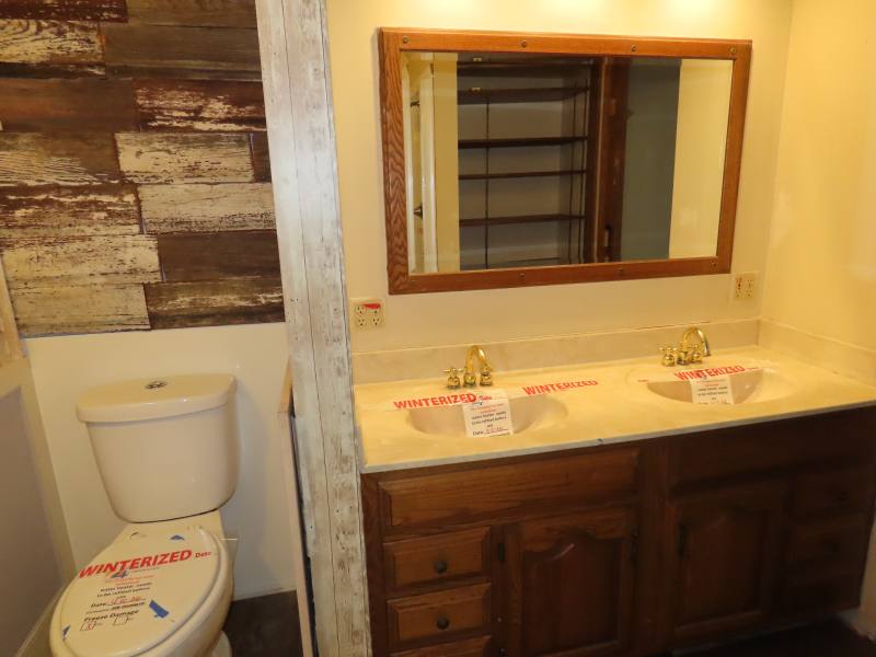 305 W 100 S photo