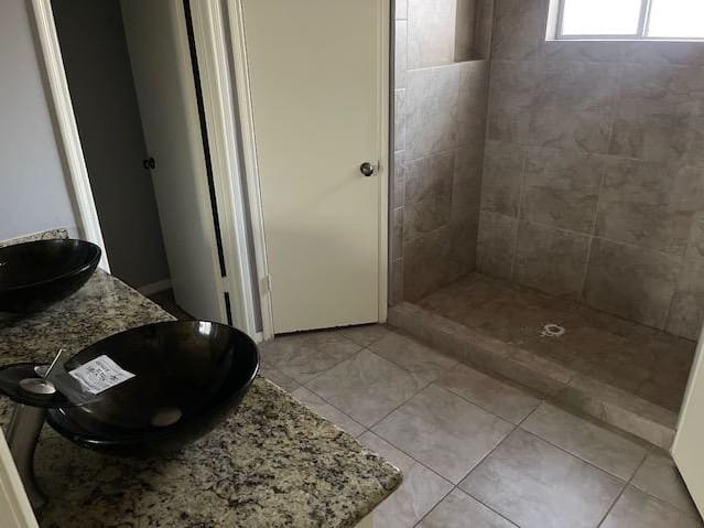 311 Edgeton Ct photo