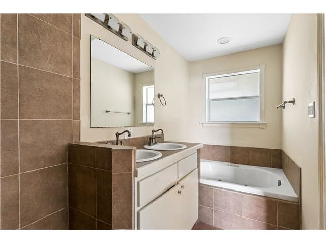 1446 Joan St photo