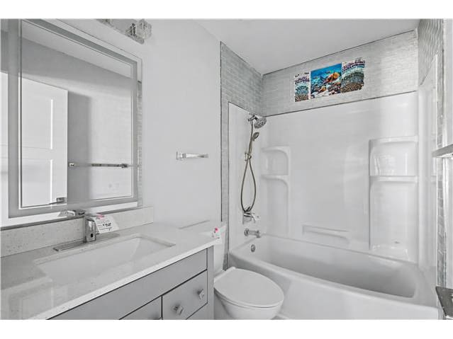 3925 W Charter Oak photo