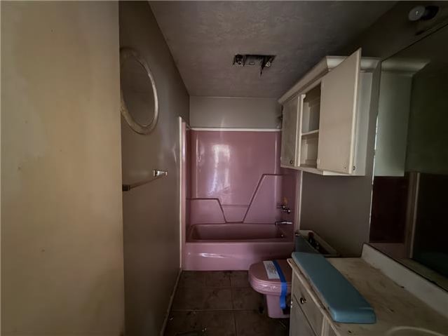 3882 Henderson Road photo