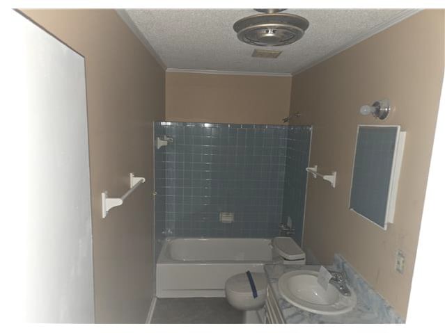 4405 Broad Street photo