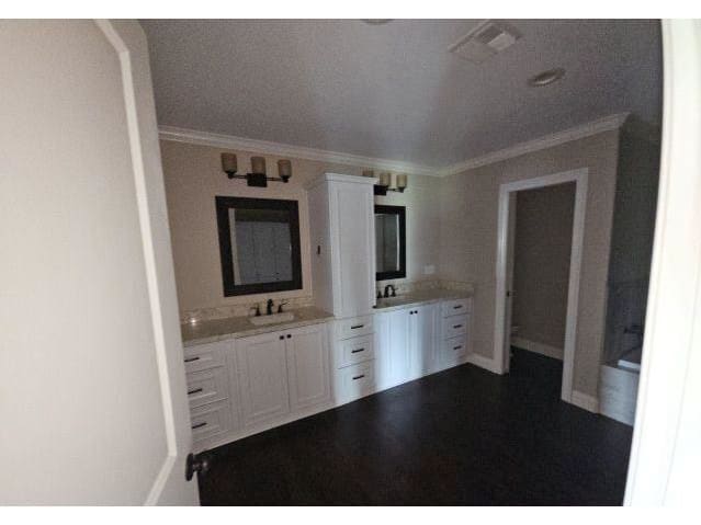 112 N Hebert Ave photo