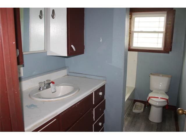 2714 Dowling St photo