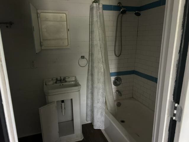 501 E Daniel St photo