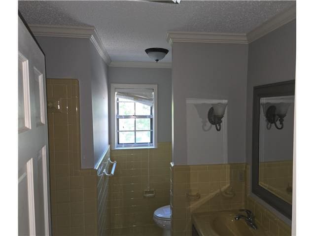 1811 Olive Ave photo