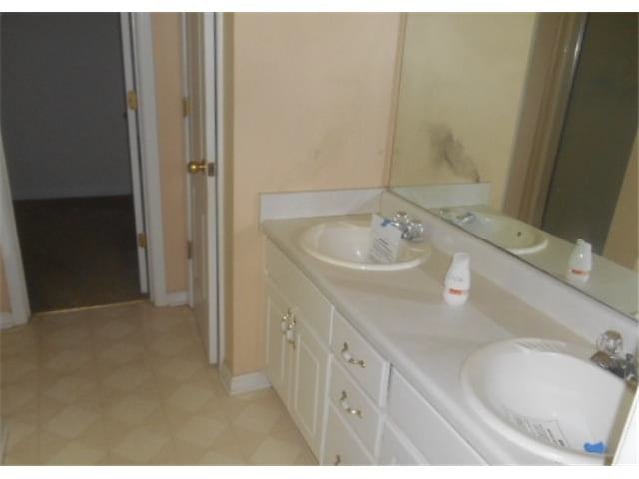 429 Rosewood Cir photo