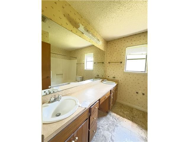 1236 Brookwood Dr SE photo