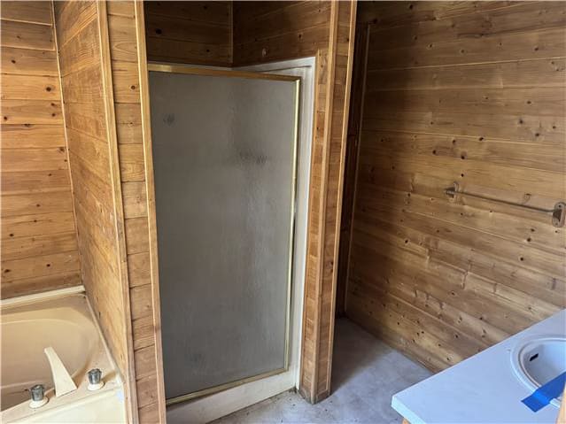 31360 Road 416 photo