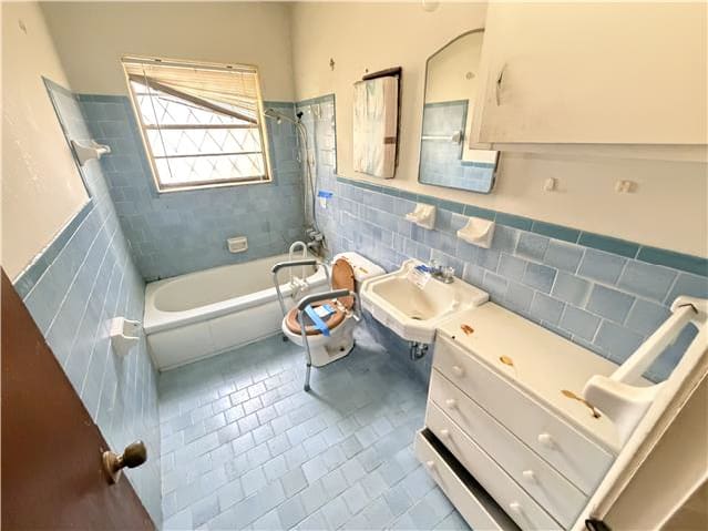 2110 Flynn Dr photo