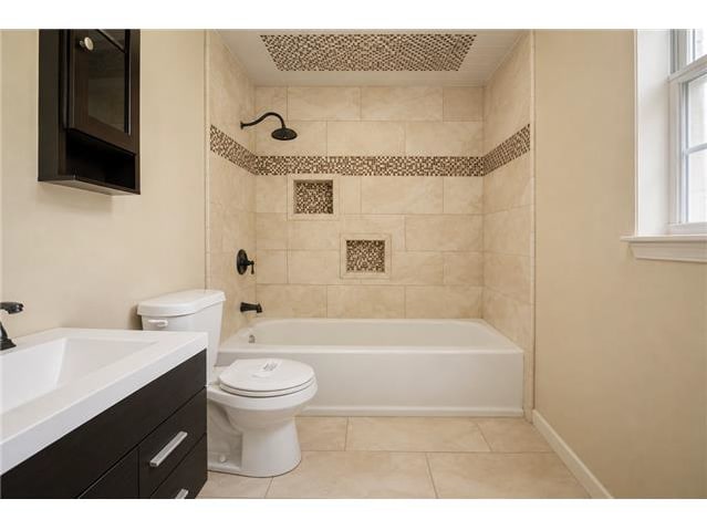 2056 Monaco St photo