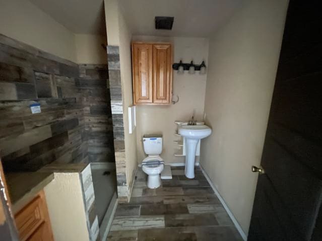 203 Surrey Ave photo