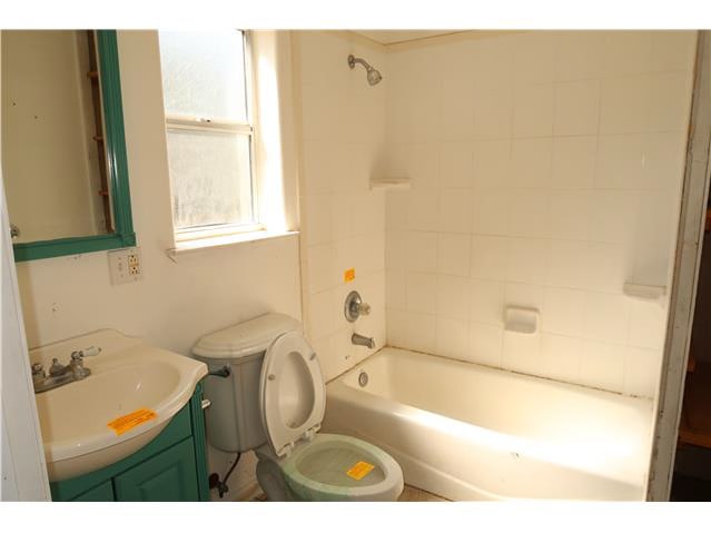 631 Mariposa Av photo