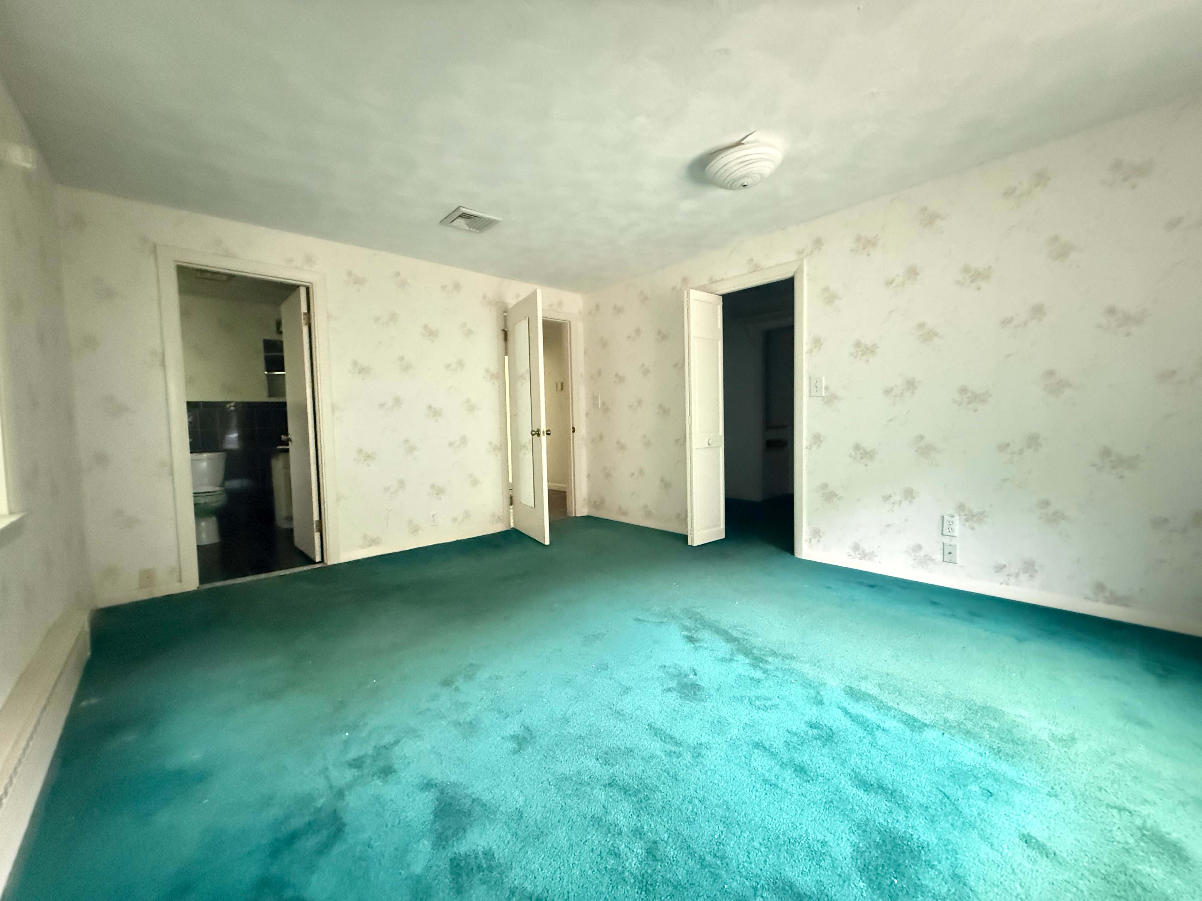 243 Deerfield Rd photo