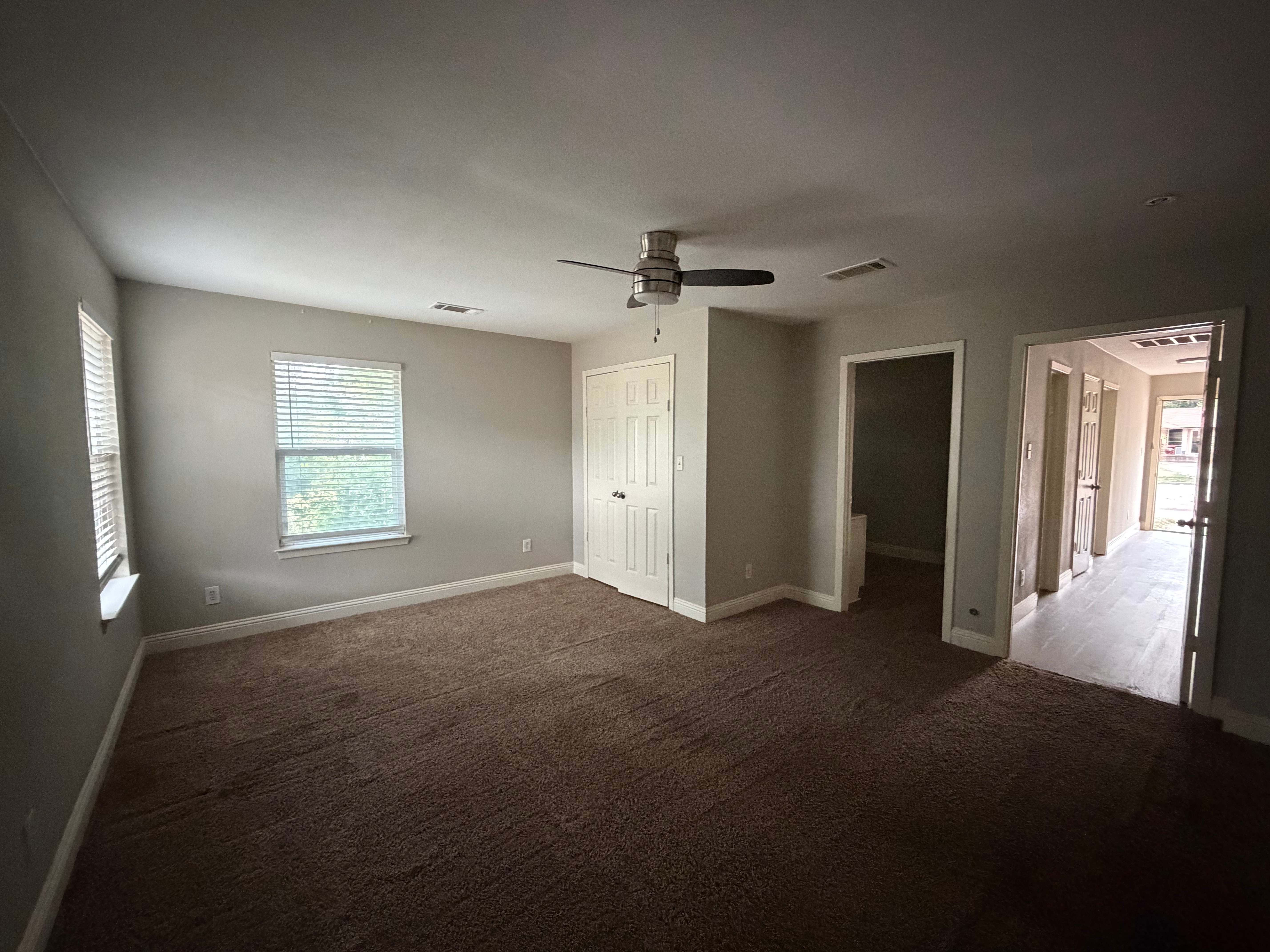 441 Goldwood Dr photo