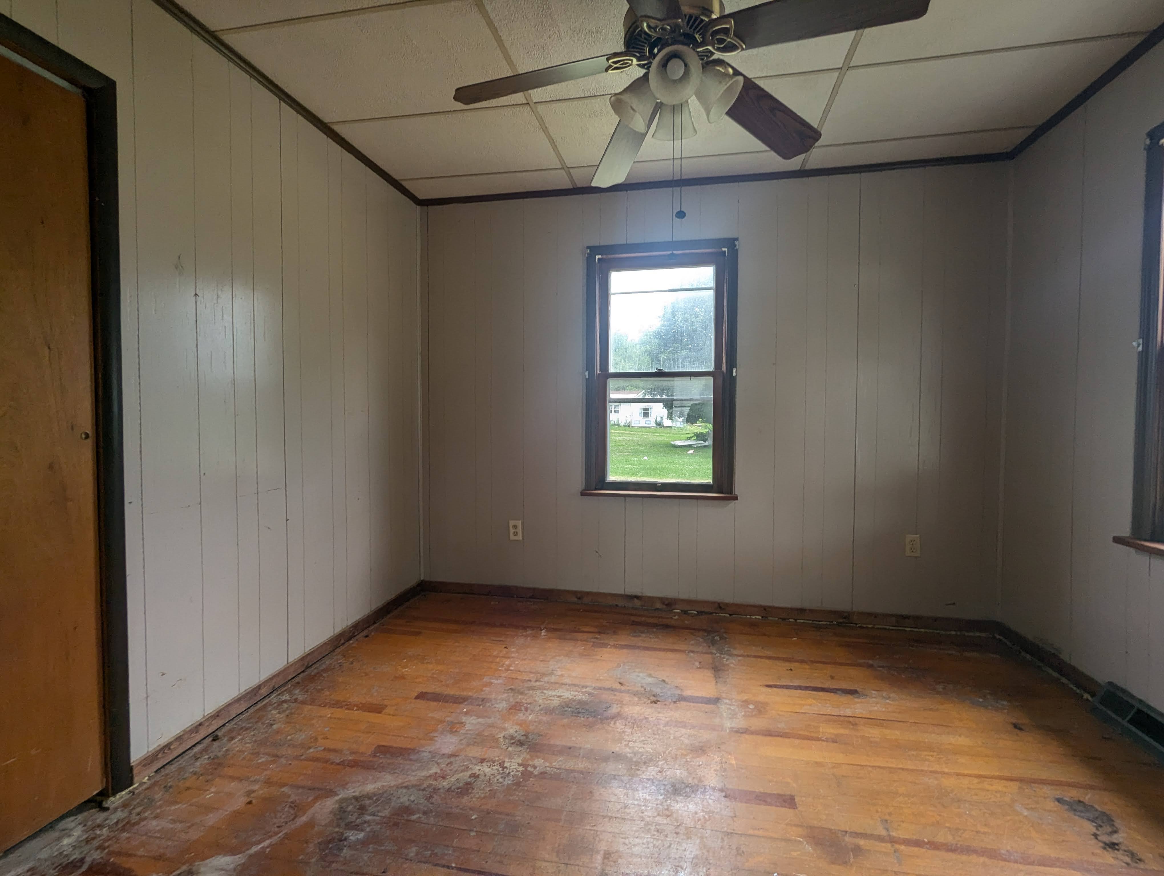 711 Kinnane Ave photo