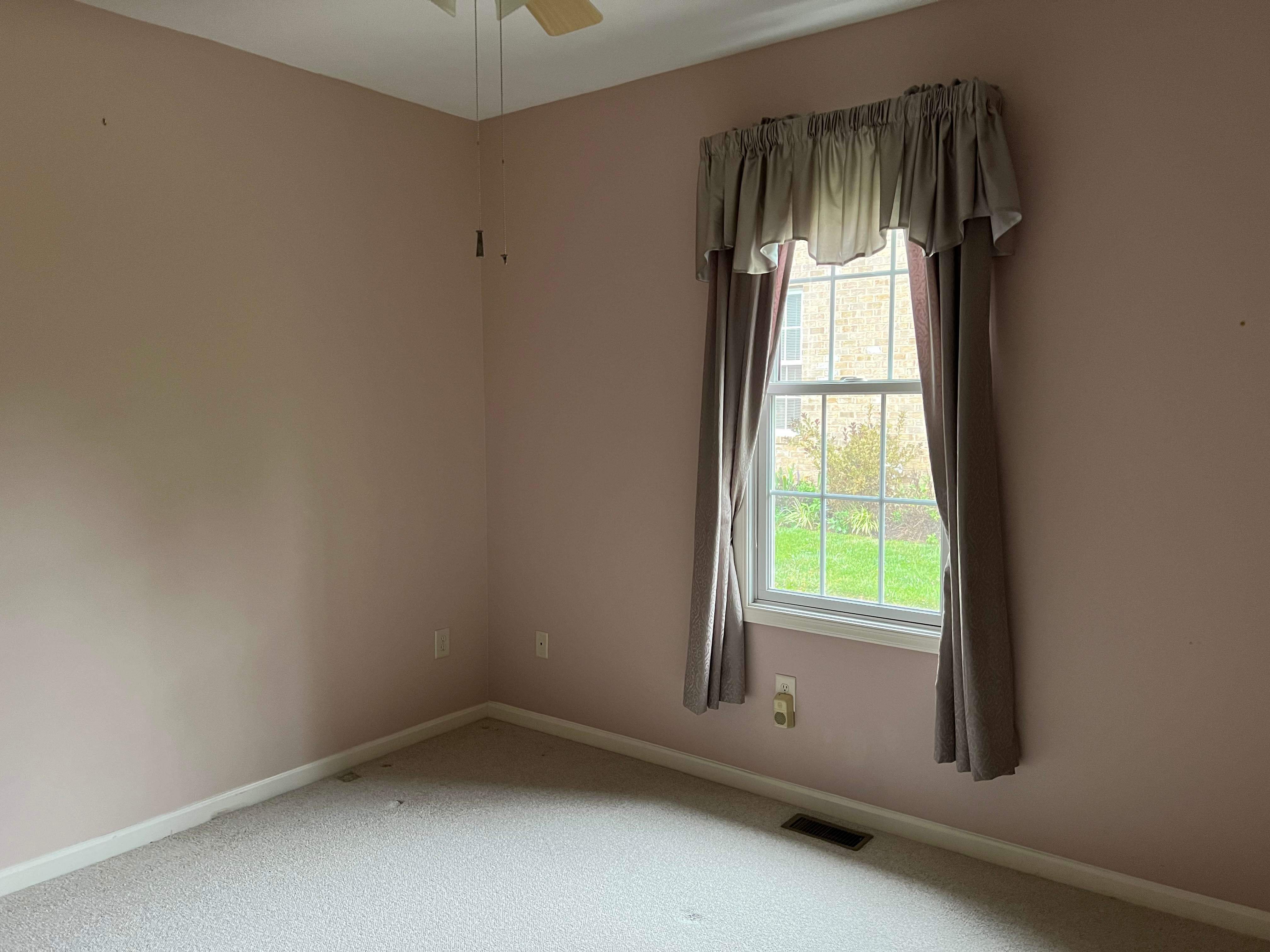 618 Observatory Dr photo