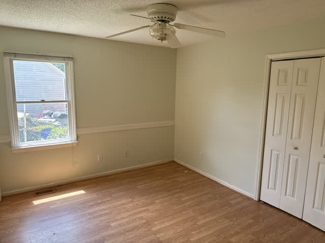 110 Stillwater Ct photo