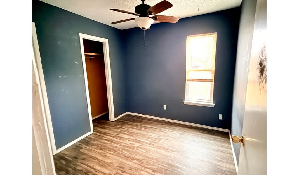5012 Locust Ave photo