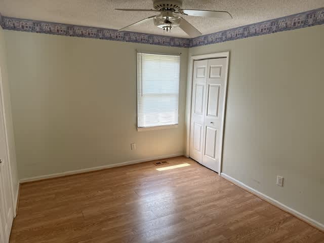 110 Stillwater Ct photo