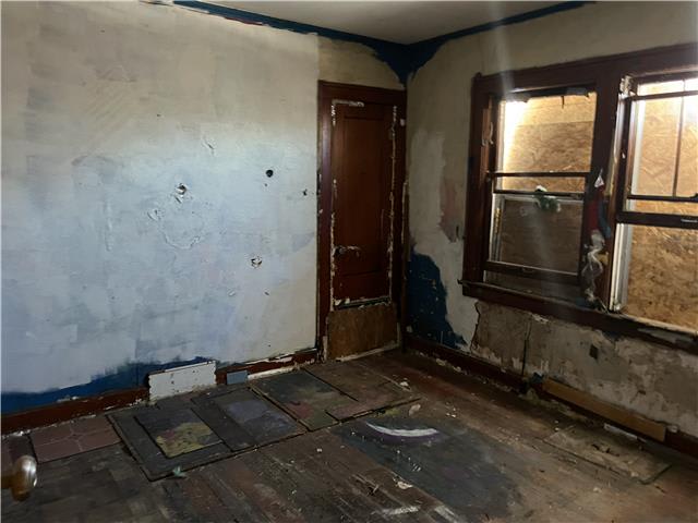 5437 Brooklyn Ave photo