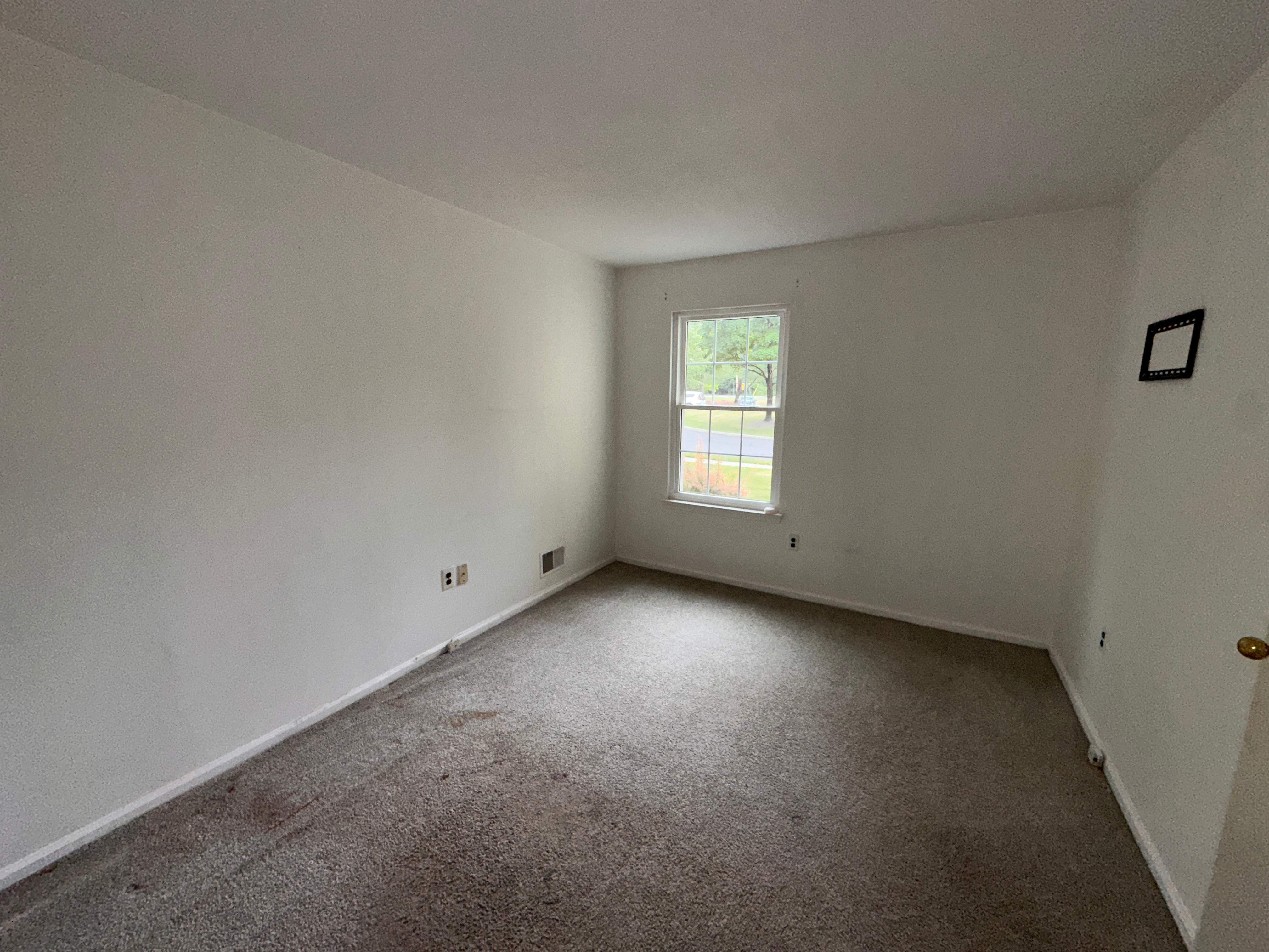16 Fryer Ct photo
