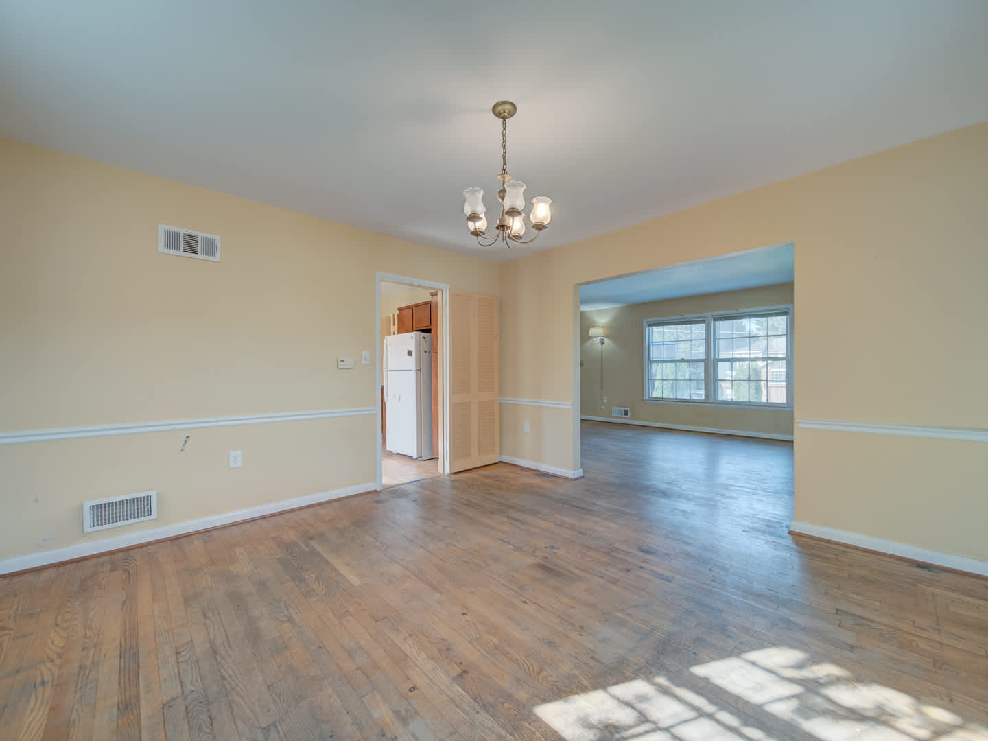 9842 Belhaven Rd photo