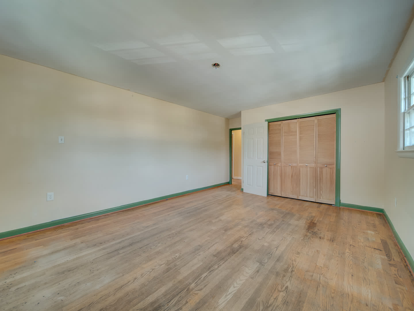 9842 Belhaven Rd photo