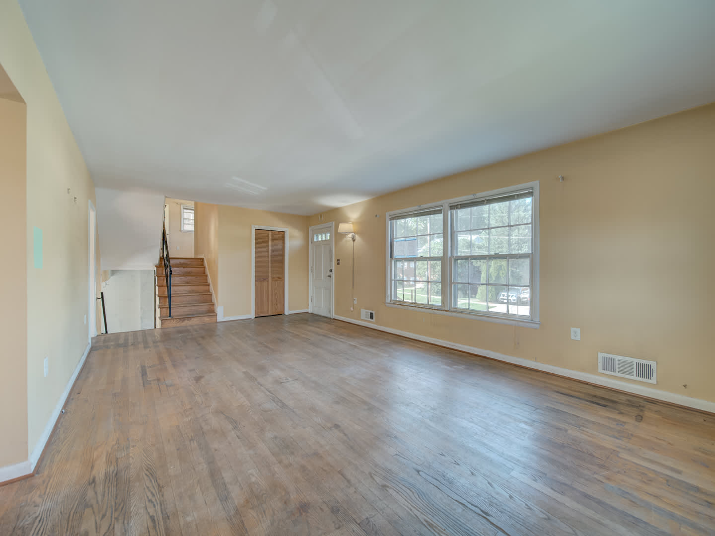 9842 Belhaven Rd photo