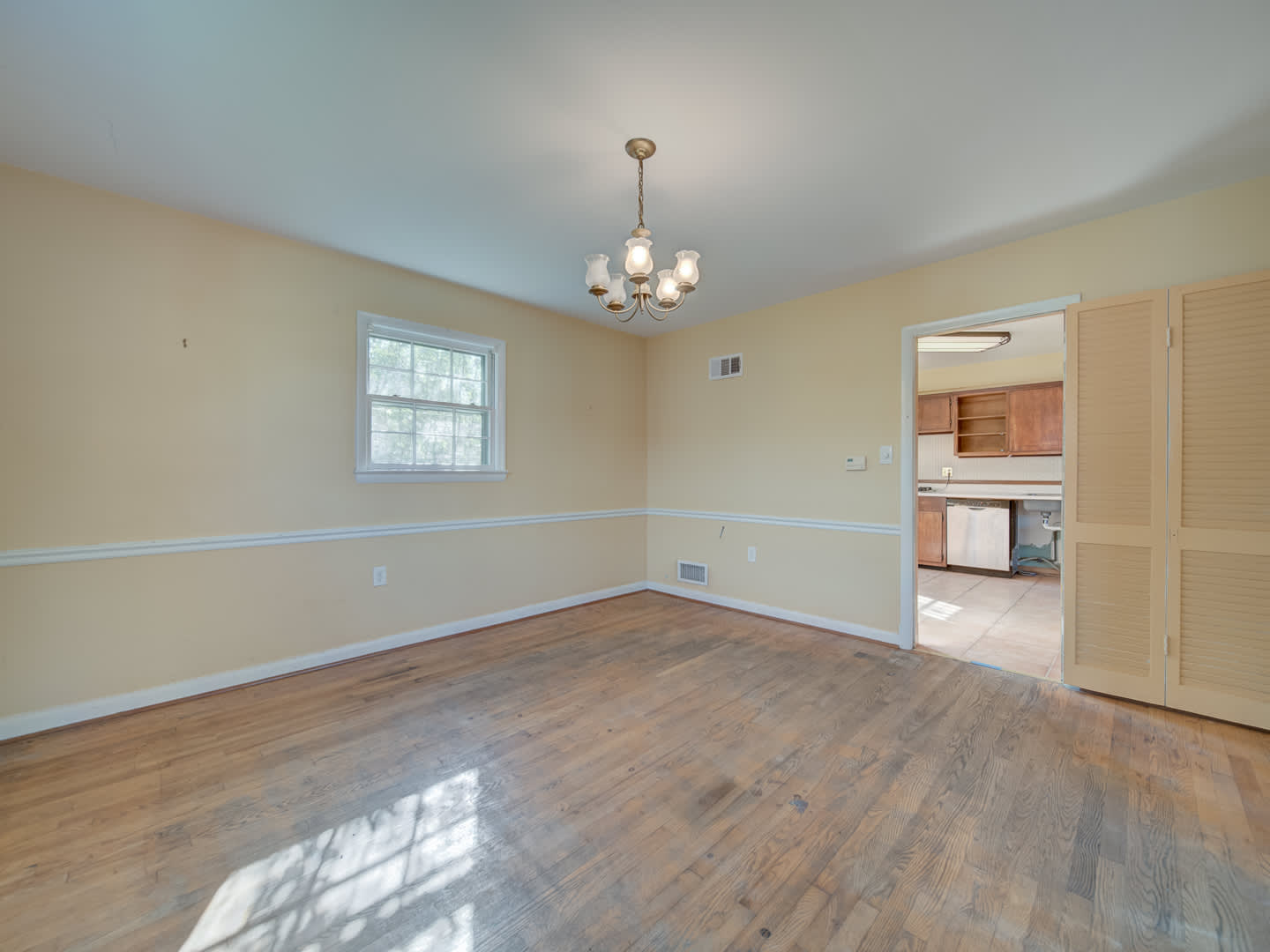 9842 Belhaven Rd photo
