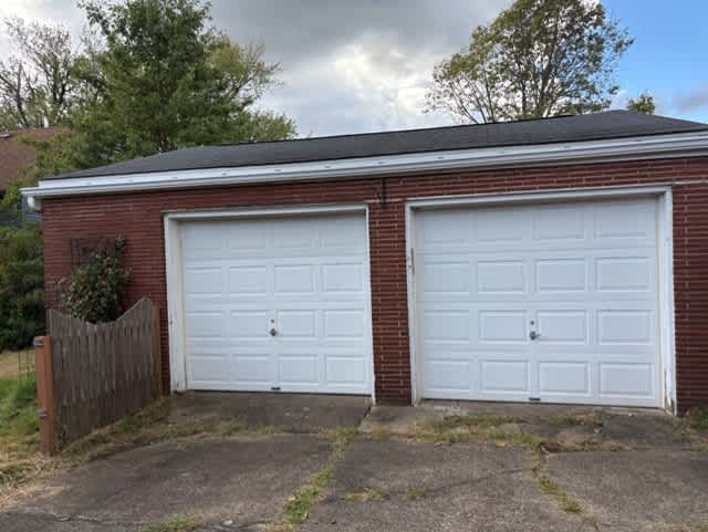 125 Bird Way photo