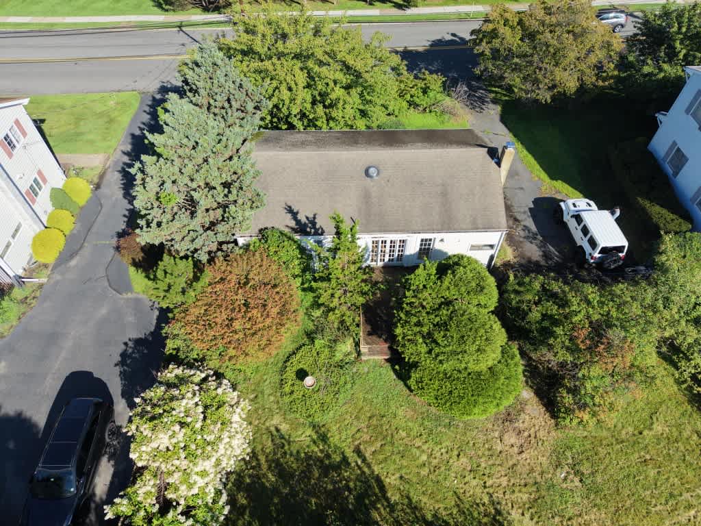 148 Eyland Ave photo