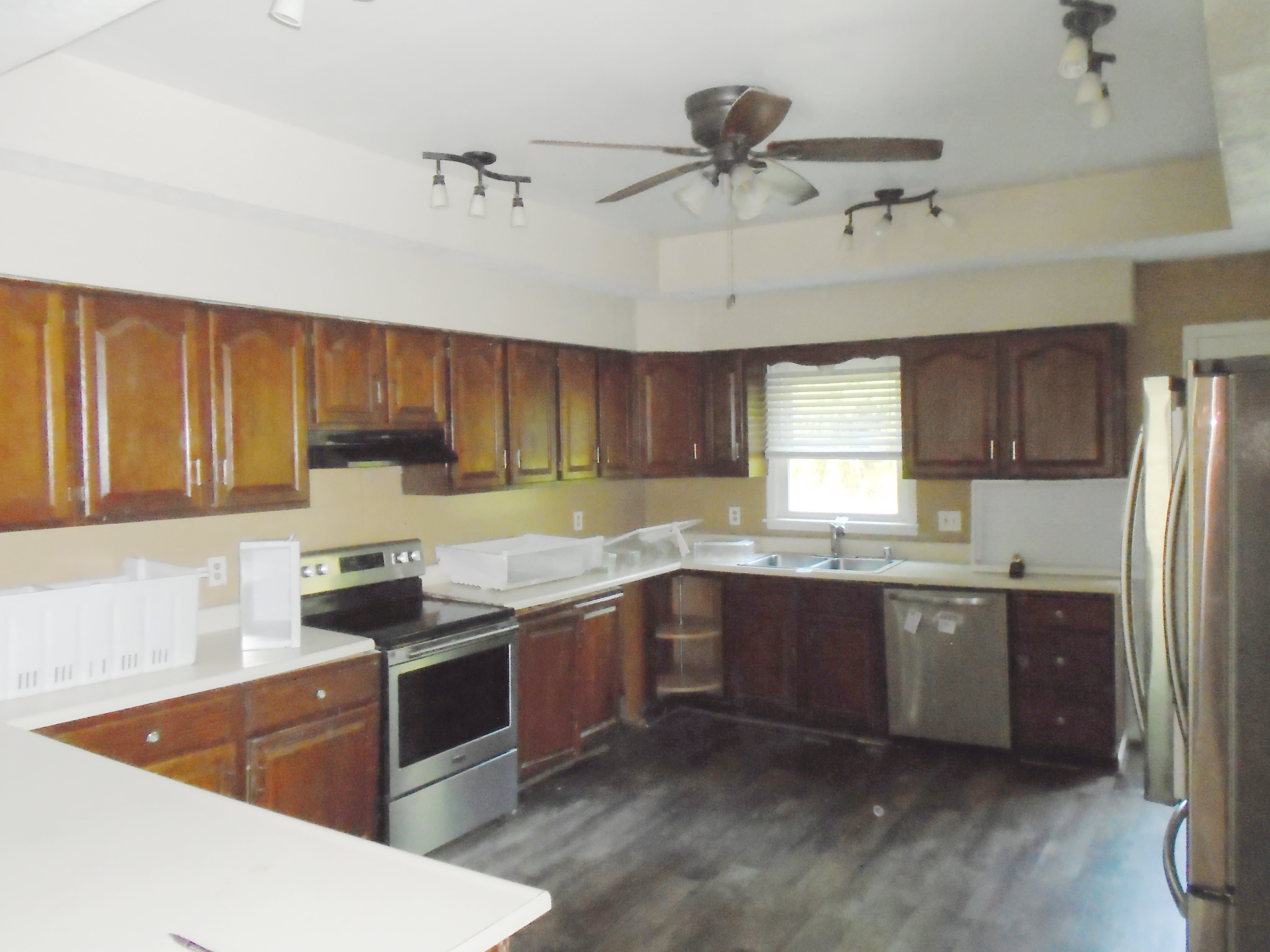 406 Walnut St photo