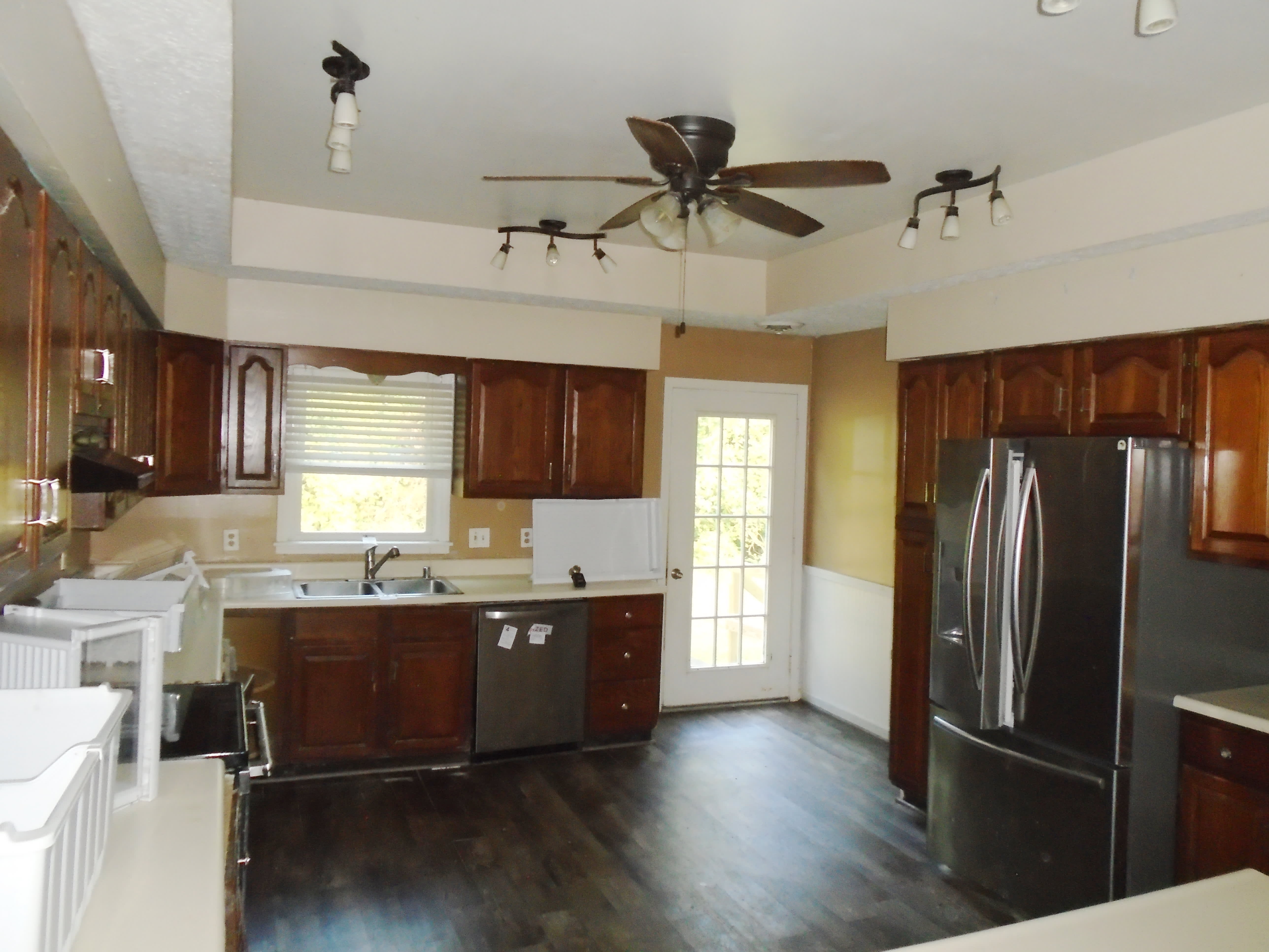 406 Walnut St photo
