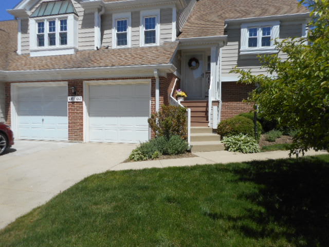Condo 2BR 2BA — 1017 Brentwood Cir #9-4, Buffalo Grove, IL