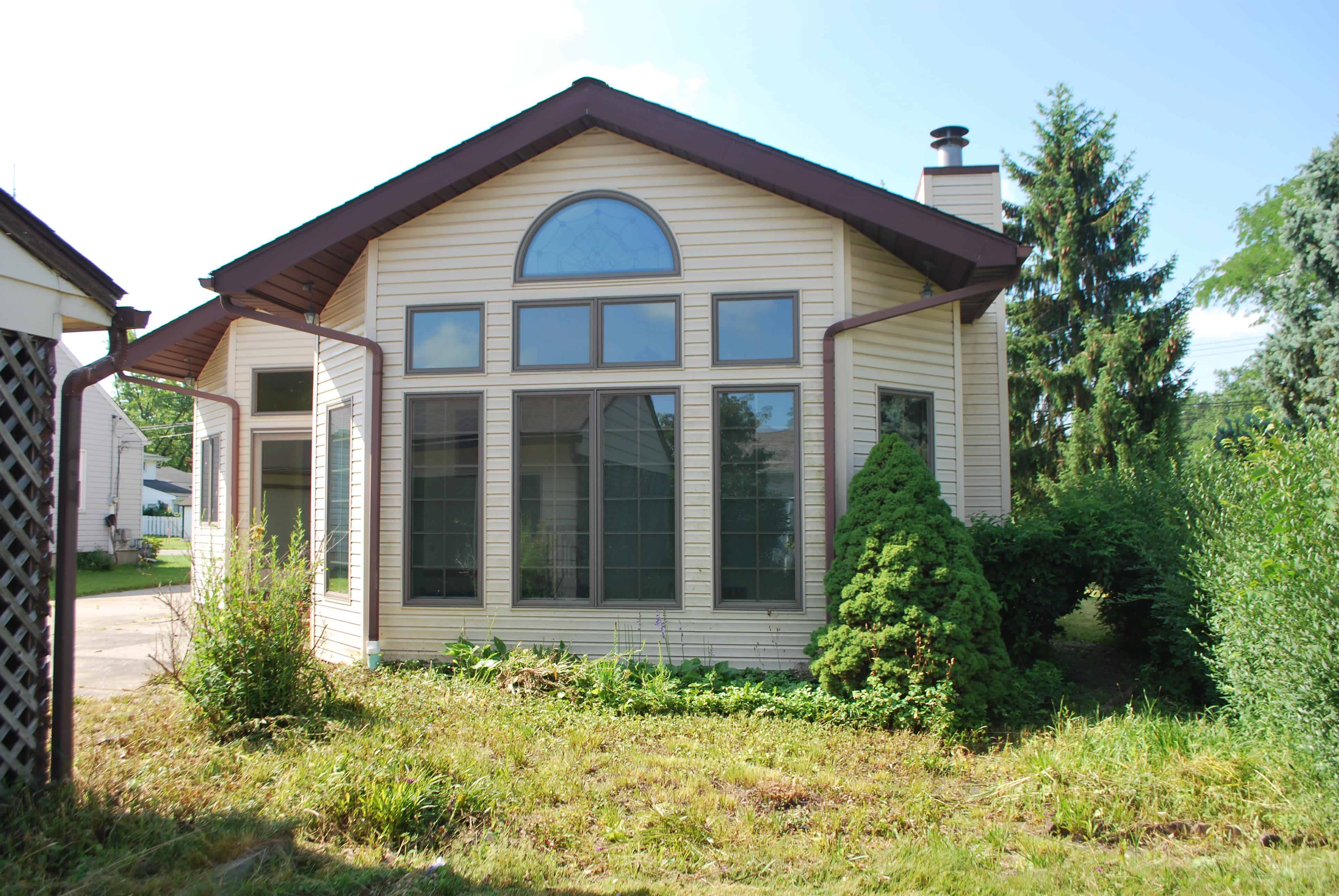 209 Sipple Ave photo