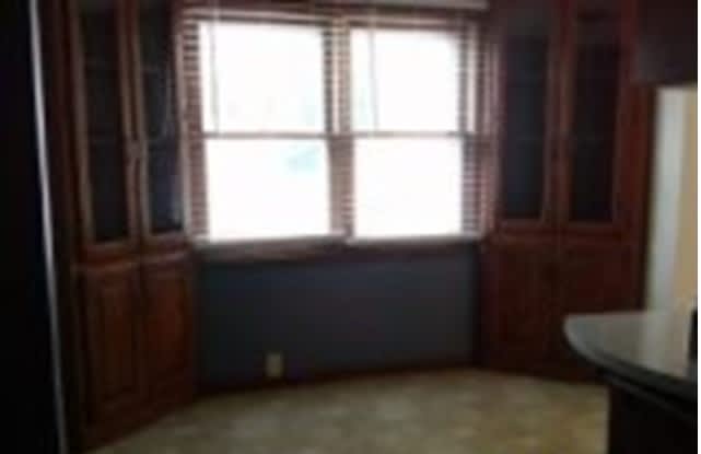 234 S East St photo
