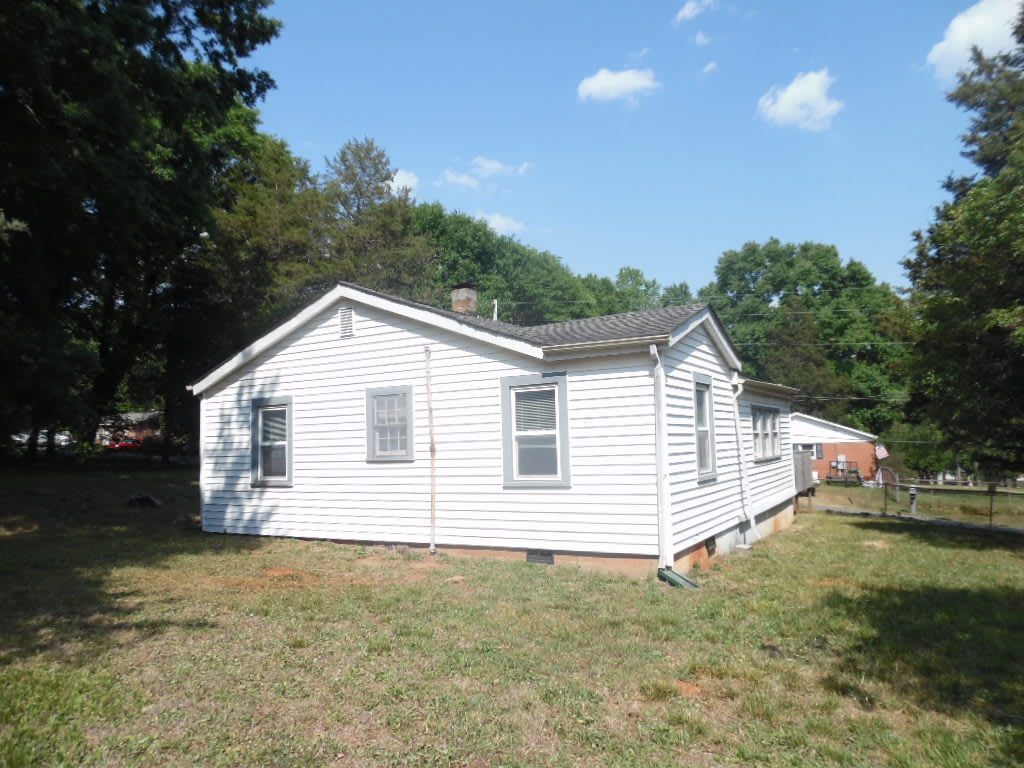 4749 Crowders Crest Dr photo