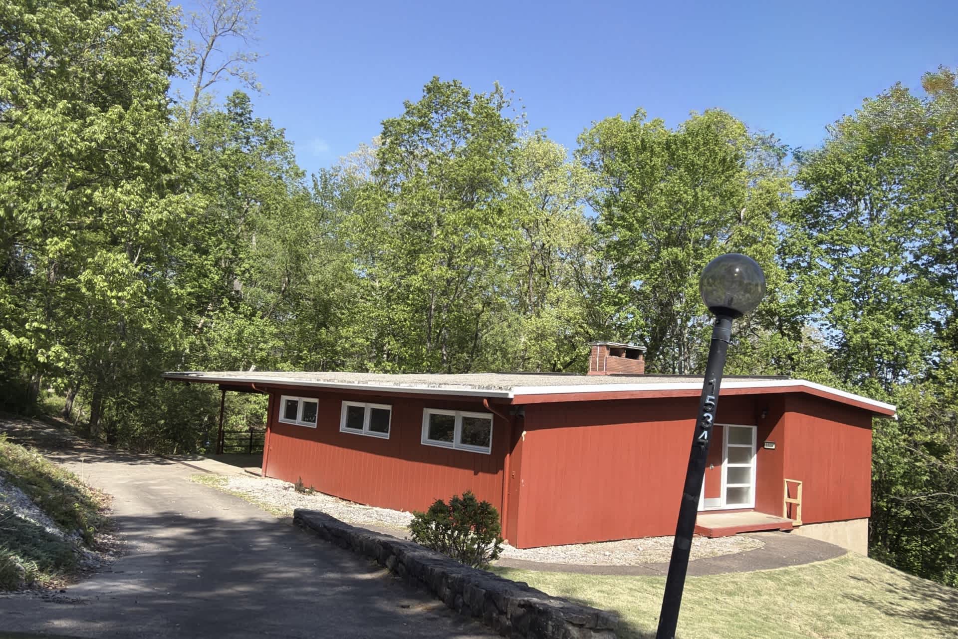 1534 Summit Dr photo