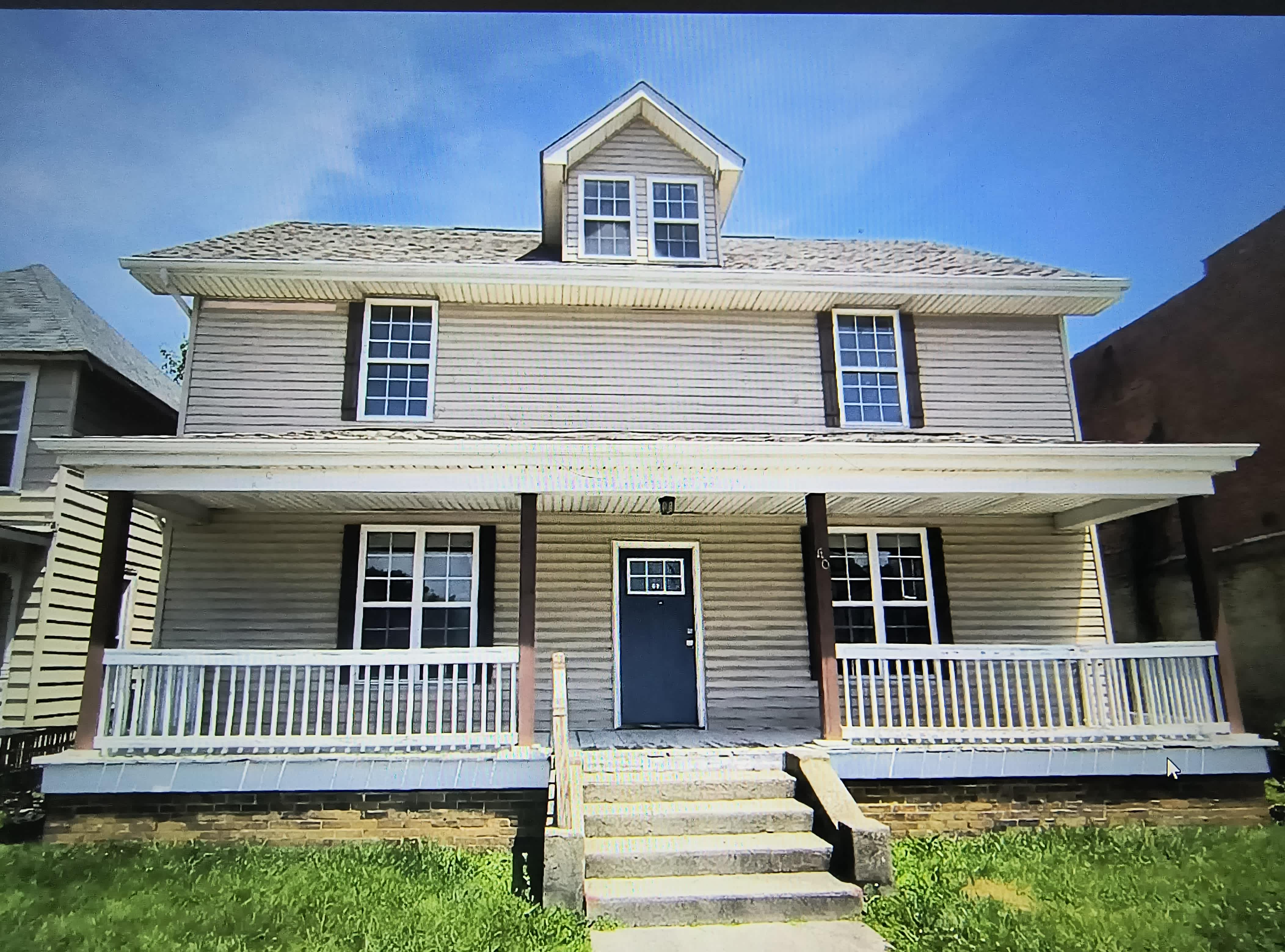 Single Family Home 3BR 1.1BA - 60 N London St, Mount Sterling, OH