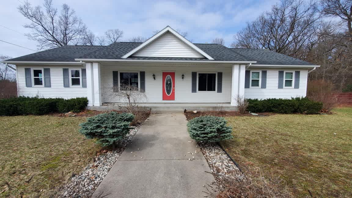 Photograph of 7427 Anthony St, Whitehall, MI 49461