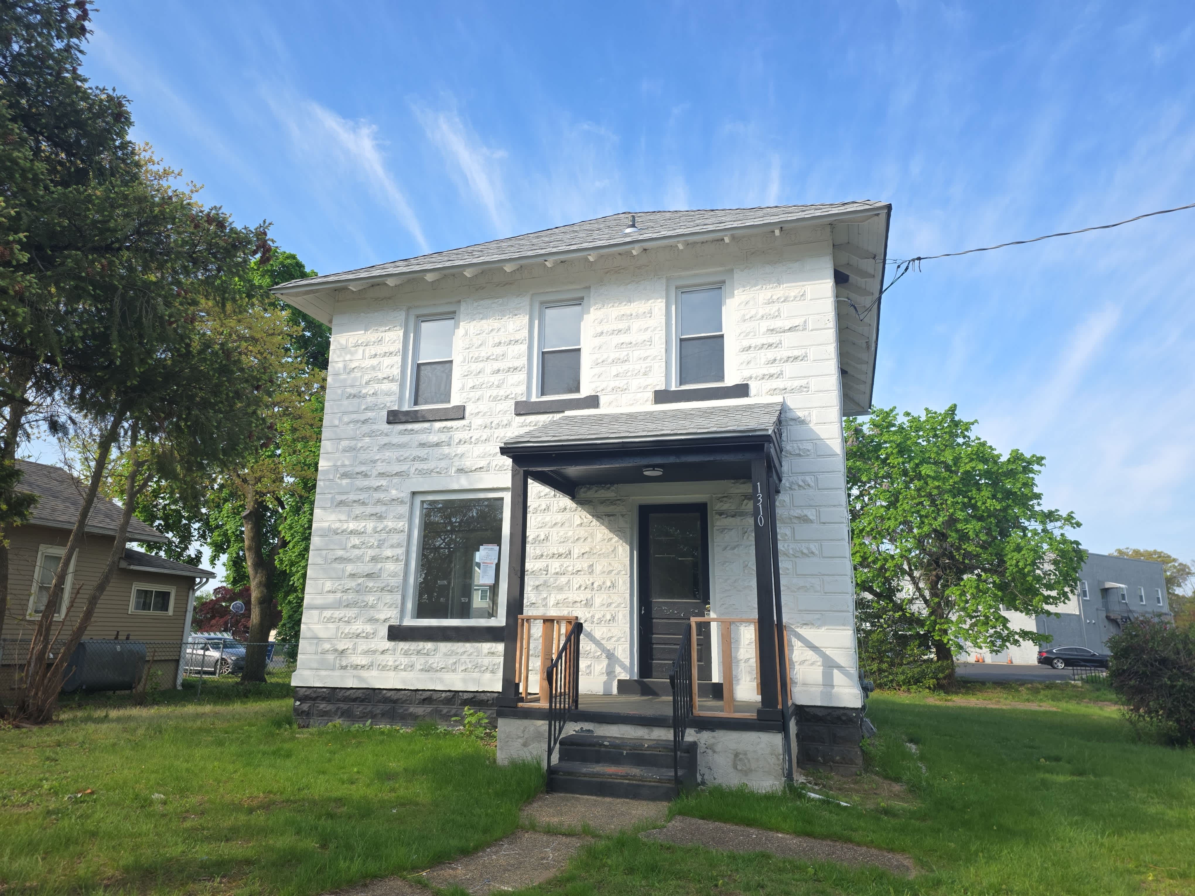 Single Family Home 3BR 1BA — 1310 Mt Holly Rd, Burlington, NJ